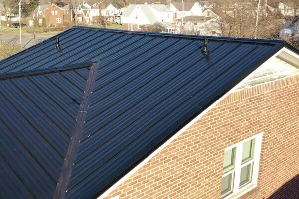 Metal / Sustainable Roofing Systems